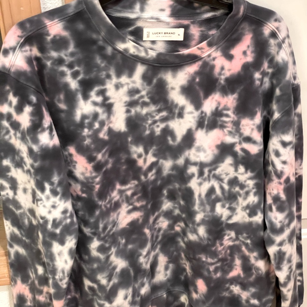 NWT Lucky Brand tie die crew neck. Size XL